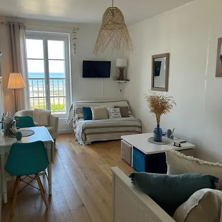 Vue à Luc-sur-Mer
